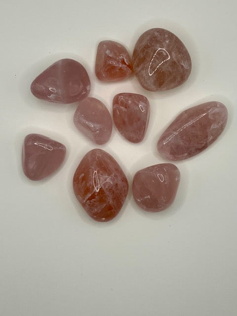 Rosenquarz aus Madagaskar - Stein der Liebe & Herzenswärme